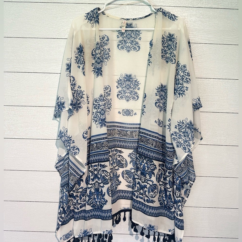 Flowy kimono!